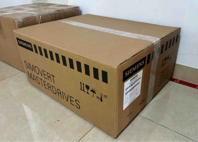 Stock original scellé Siemens SIMOVERT MASTERDRIVES prêt pour les clients industriels mondiaux